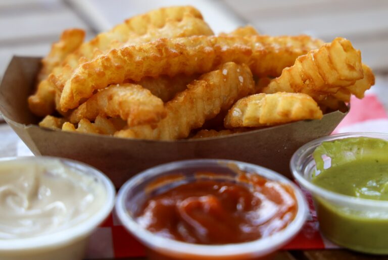Crinkle cut fries_
